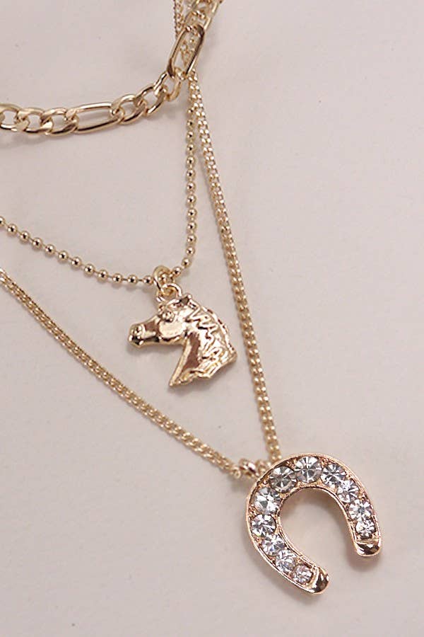 TRIO LAYERED HORSE CHARM HORSE SHOE NECKLACE |