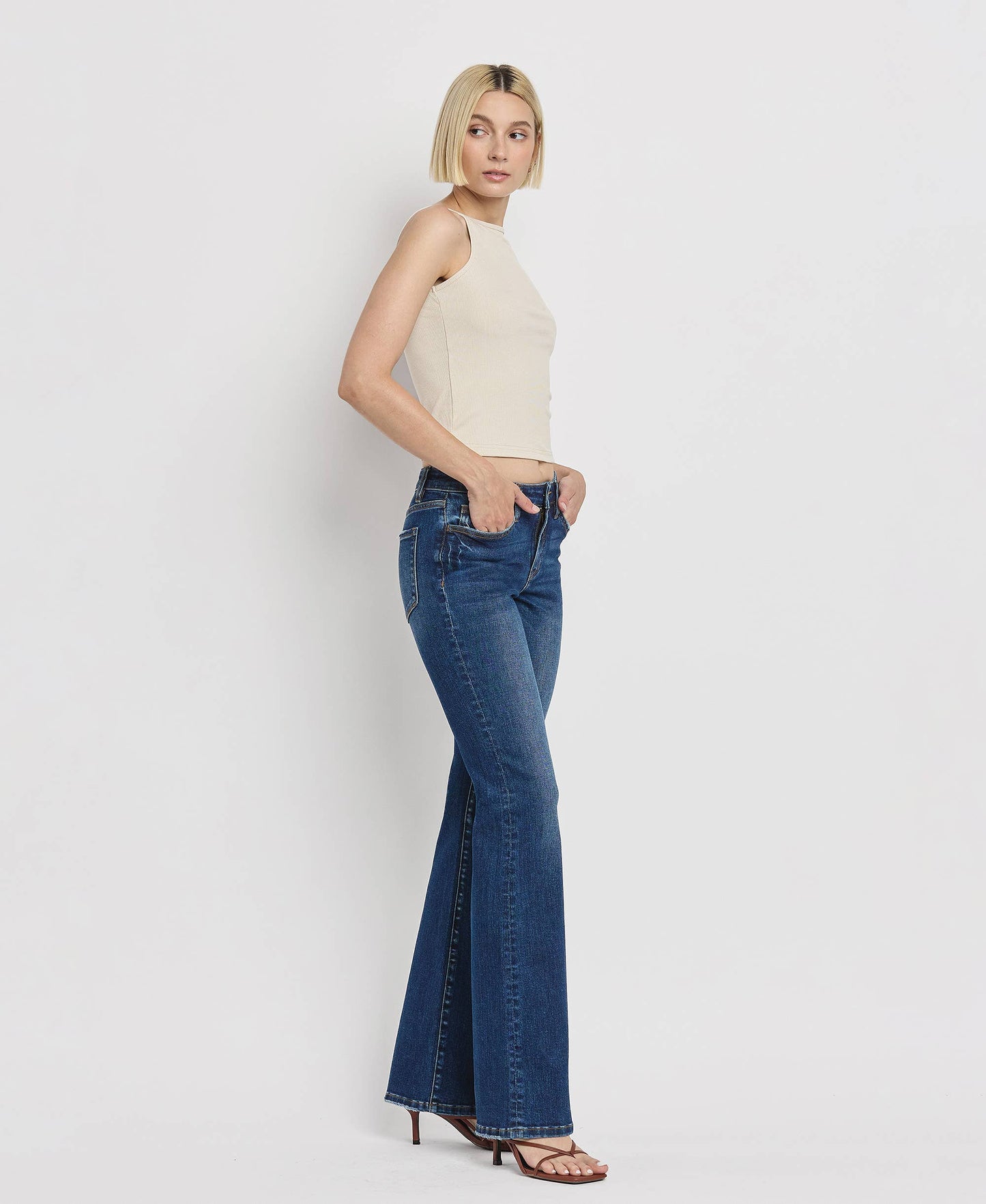 MID RISE RELAXED BOOTCUT JEANS