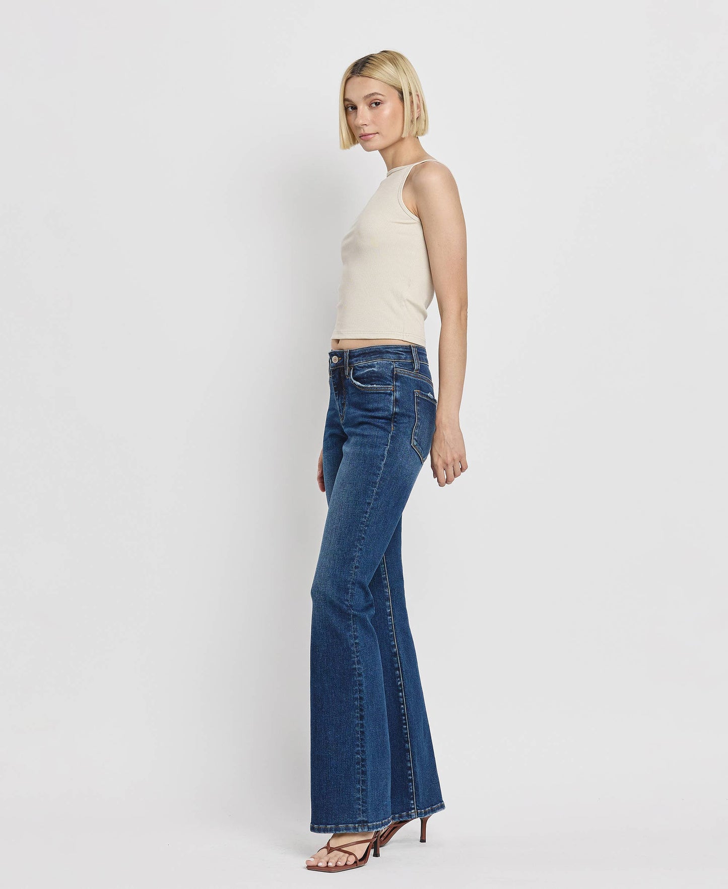 MID RISE RELAXED BOOTCUT JEANS