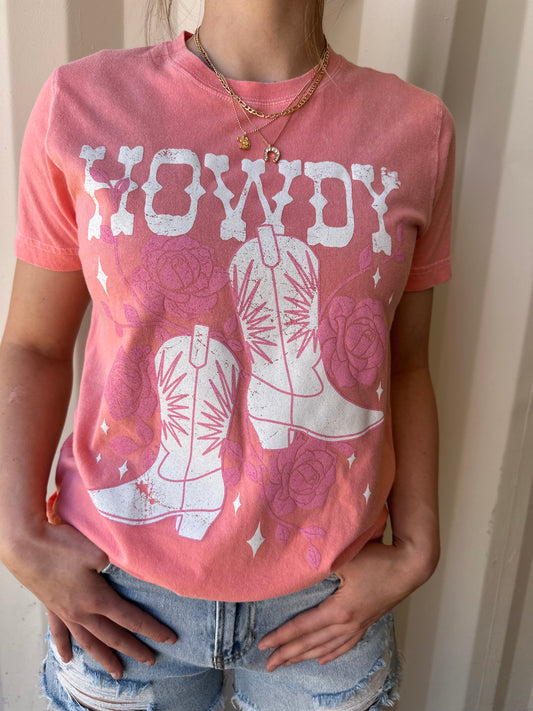 Howdy Cowgirl Boots - Mineral Wash T-Shirt: CORAL