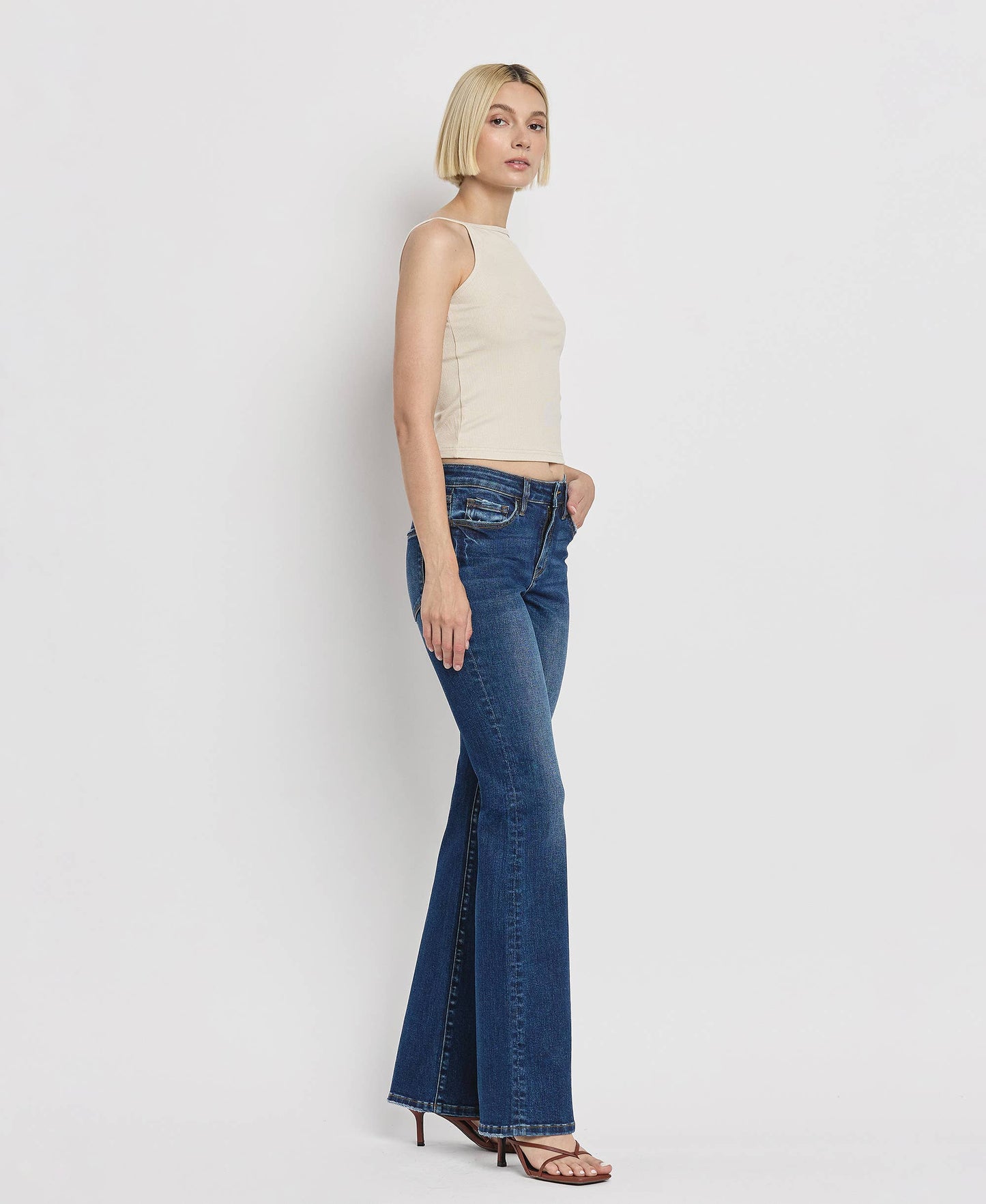 MID RISE RELAXED BOOTCUT JEANS