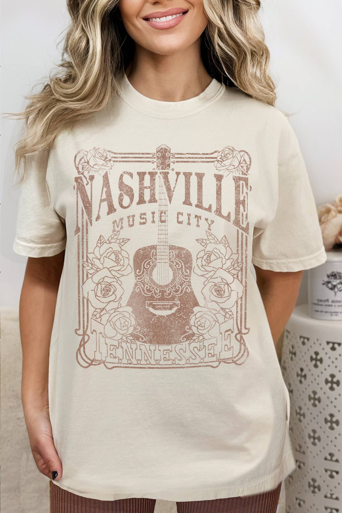 Nashville music city: Vintage White