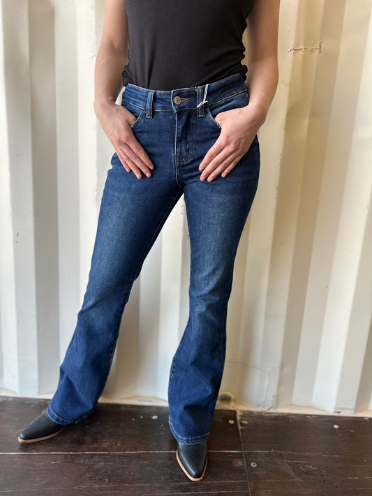 MID RISE RELAXED BOOTCUT JEANS