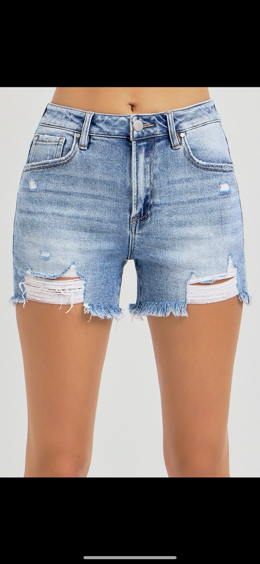 Risen Jean Short: Medium Wash